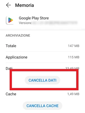 dalla sezione memoria delle informazioni applicazione del play store, il pulsante cancella dati è evidenziato con una cornice rossa intorno