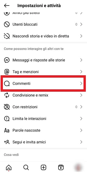 immagine impostazioni e attività di instagram con la voce commenti evidenziata con un rettangolo con bordi rossi